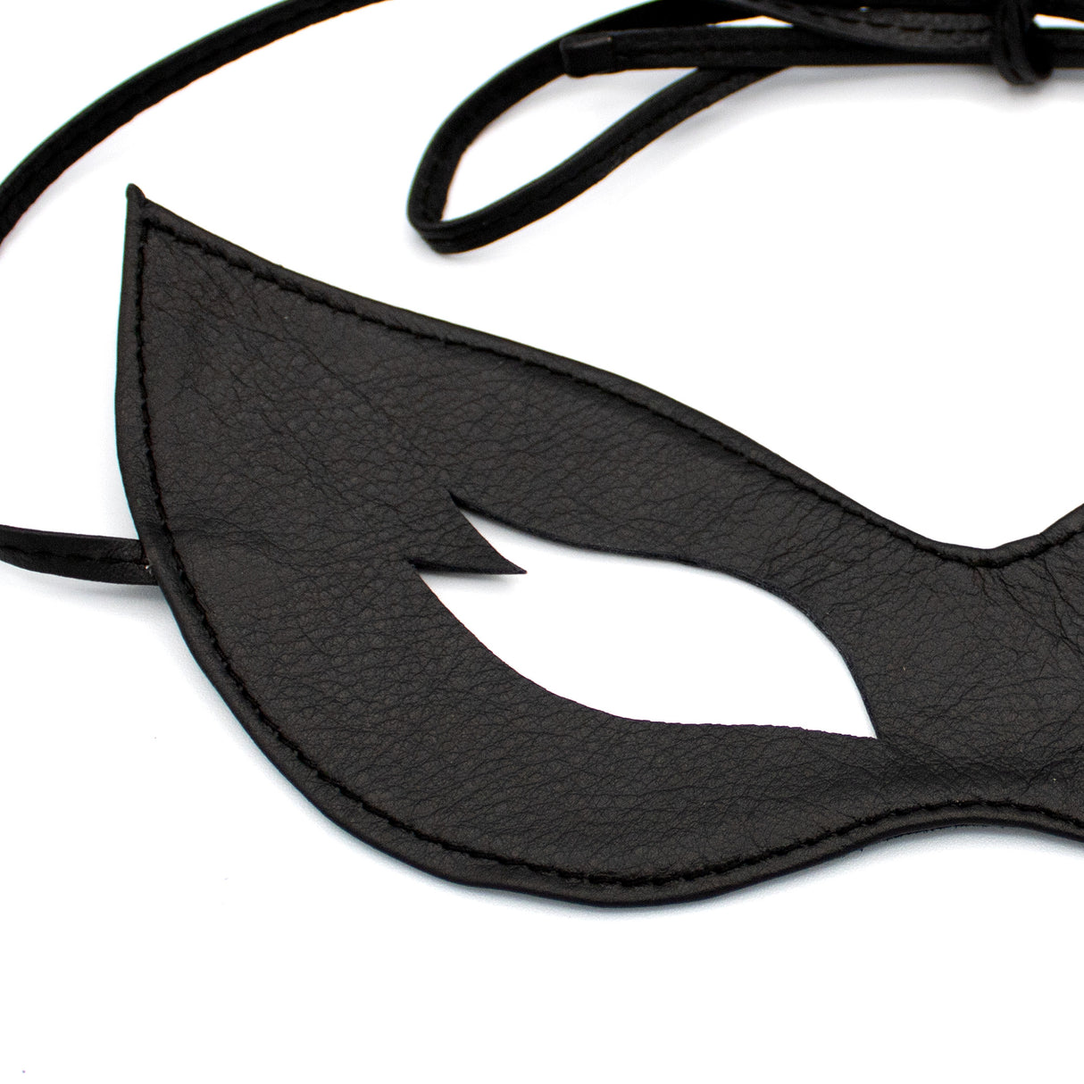 Cat Eye Leather Mask | Priape