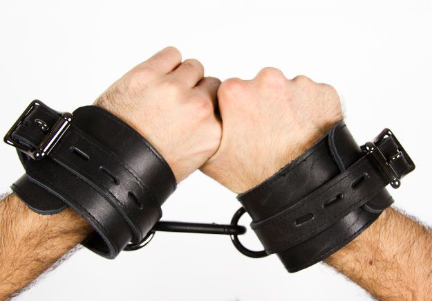 Menottes Régulières en Cuir