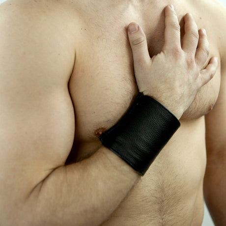 Black Leather Bracelet Regular | PRIAPE Leather