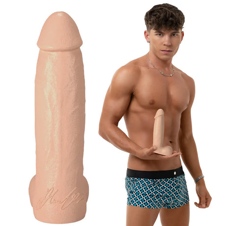 Drake Von Signature Dildo | Fleshjack Boys