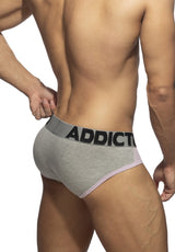 Trey Brief | Addicted